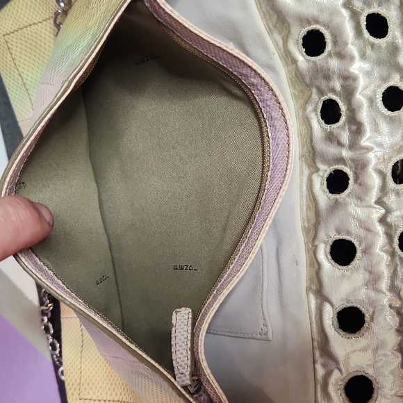 Rare Fendi Runway Shoulder Bag - Picture 13 of 17